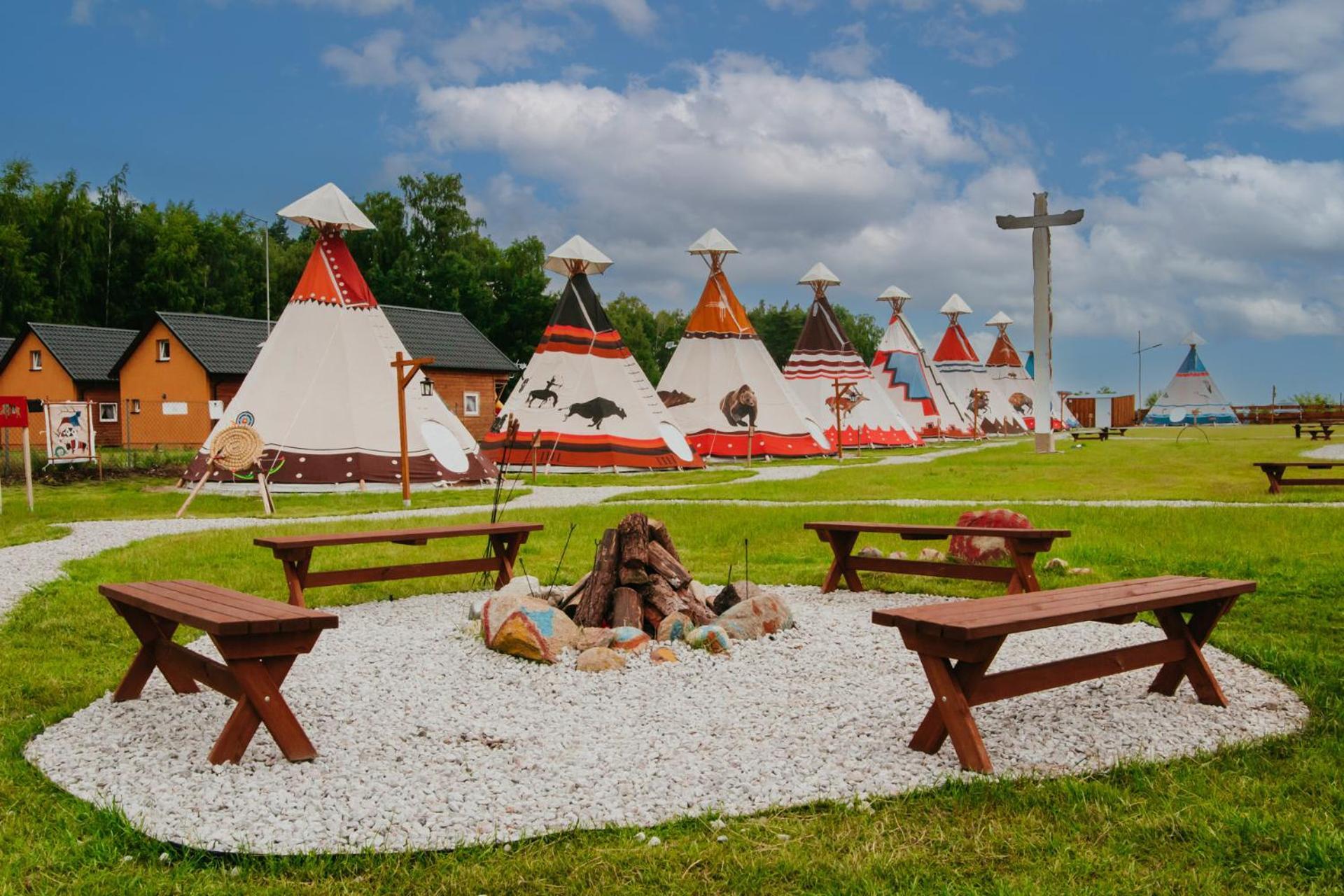 Indiana Camp - 150 M Od Suntago Park Hotell Grabce-Towarzystwo Eksteriør bilde
