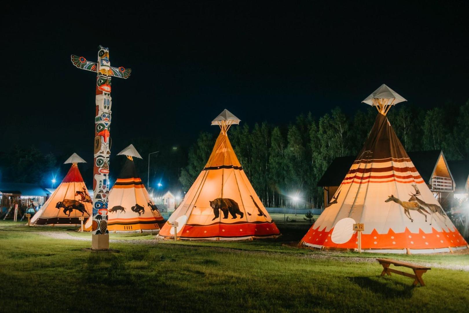 Indiana Camp - 150 M Od Suntago Park Hotell Grabce-Towarzystwo Eksteriør bilde