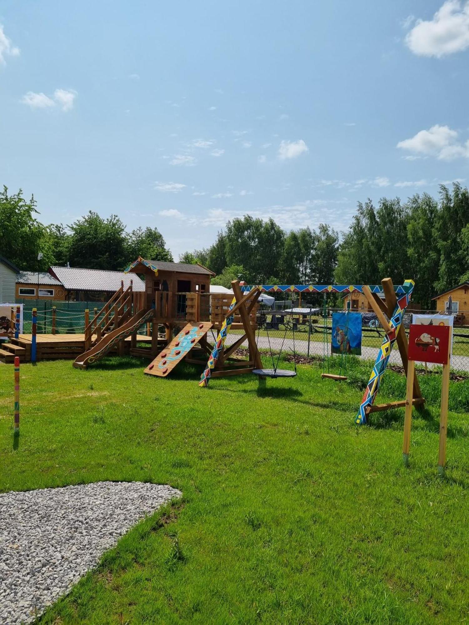 Indiana Camp - 150 M Od Suntago Park Hotell Grabce-Towarzystwo Eksteriør bilde